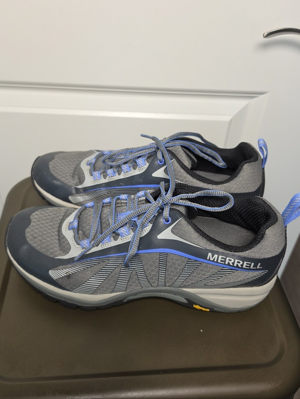 Merrell Vibram Trail Running Hiking Shoes Women’s Size 8 Gray Blue Outdoor Sneak